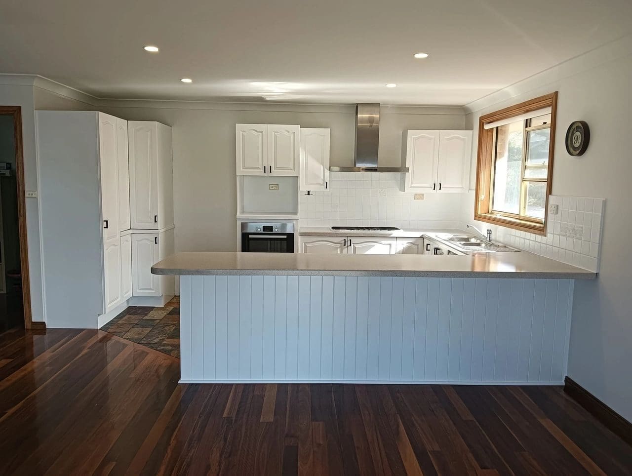 Kitchen Resurfacing North Wollongong