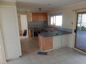 rsw1280 91 Two Tone Kitchen Resurfacing